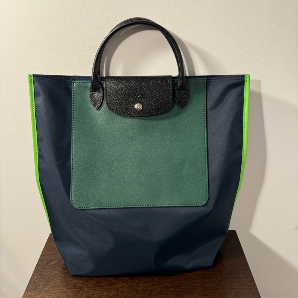 LONGCHAMP Cabas Tote Navy Canvas/ Green Leather with Strap BRAND NEW - Picture 10 of 10